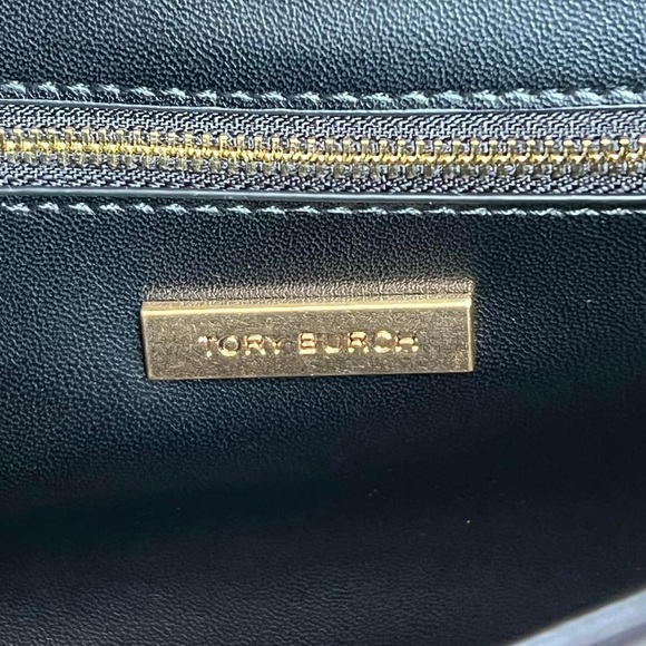 76997 - Tory Burch Fleming Convertible Shoulder Bag - Picture 11 of 16